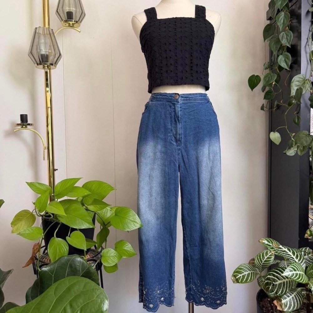 Quacker Factory Vintage Blue High Waisted Cropped Floral Beaded Denim Jeans M